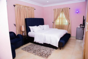 VelvetRose Cottage